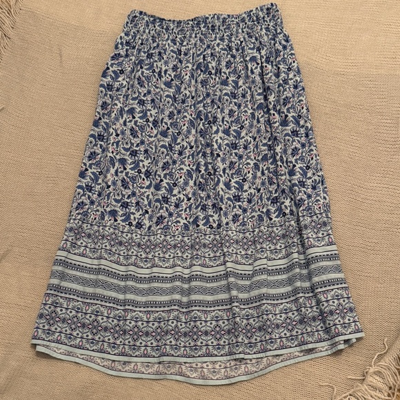 J. Jill Dresses & Skirts - J.Jill Blue Floral Midi Skirt Petite Small Smocked Waist Boho
